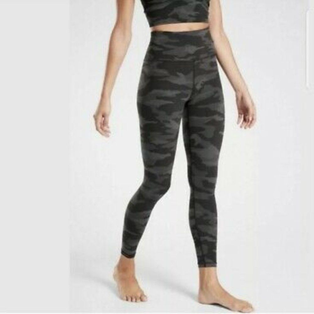 Athleta Camo Contender 7/8 Leggings